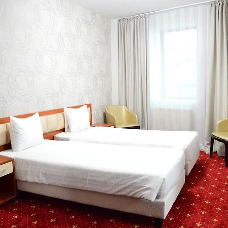 Kosher Hotel Lev Or Bucureşti Ngoại thất bức ảnh