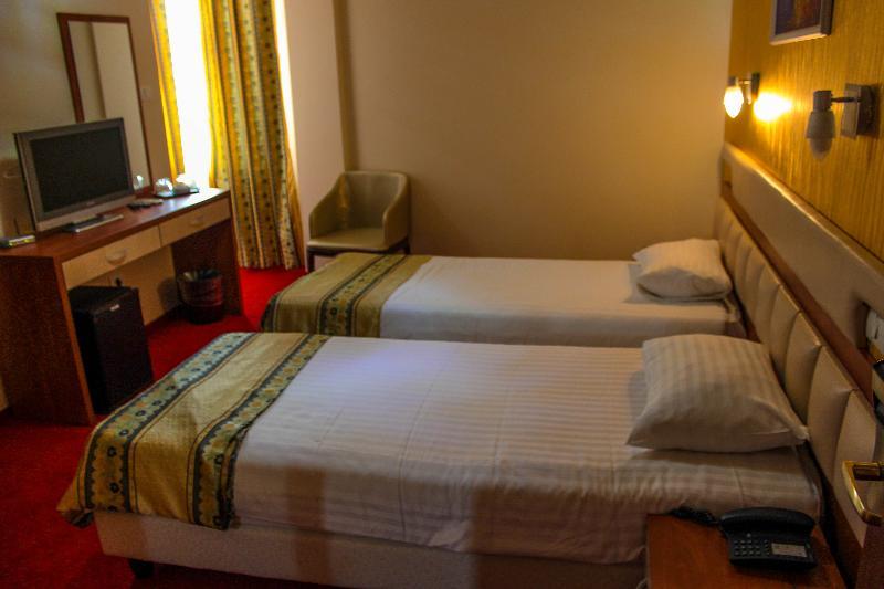 Kosher Hotel Lev Or Bucureşti Ngoại thất bức ảnh