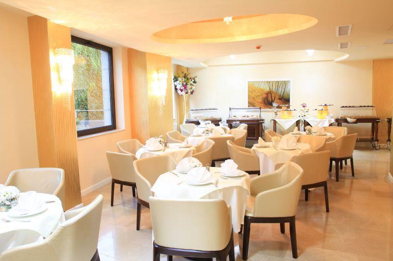 Kosher Hotel Lev Or Bucureşti Ngoại thất bức ảnh