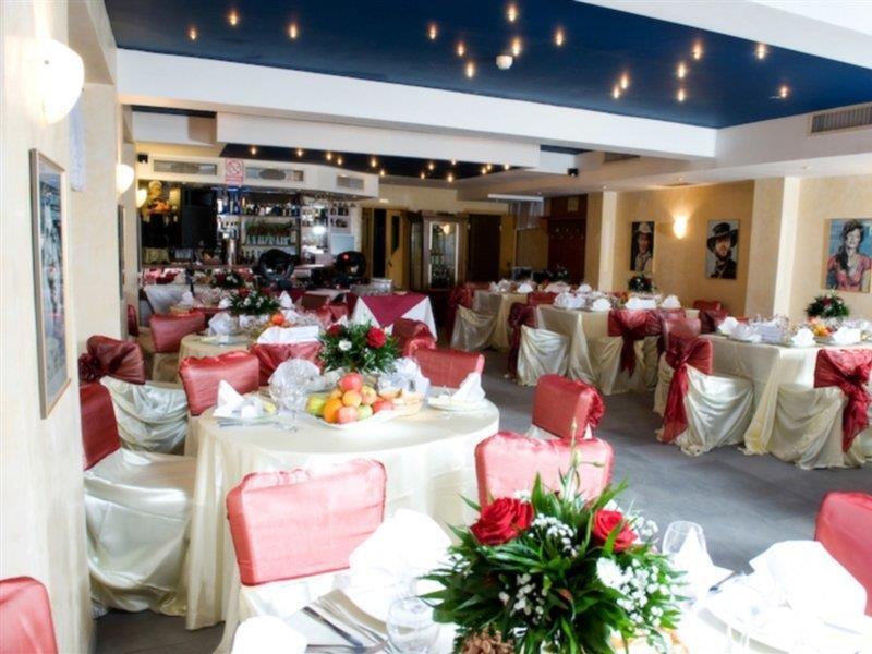 Kosher Hotel Lev Or Bucureşti Ngoại thất bức ảnh
