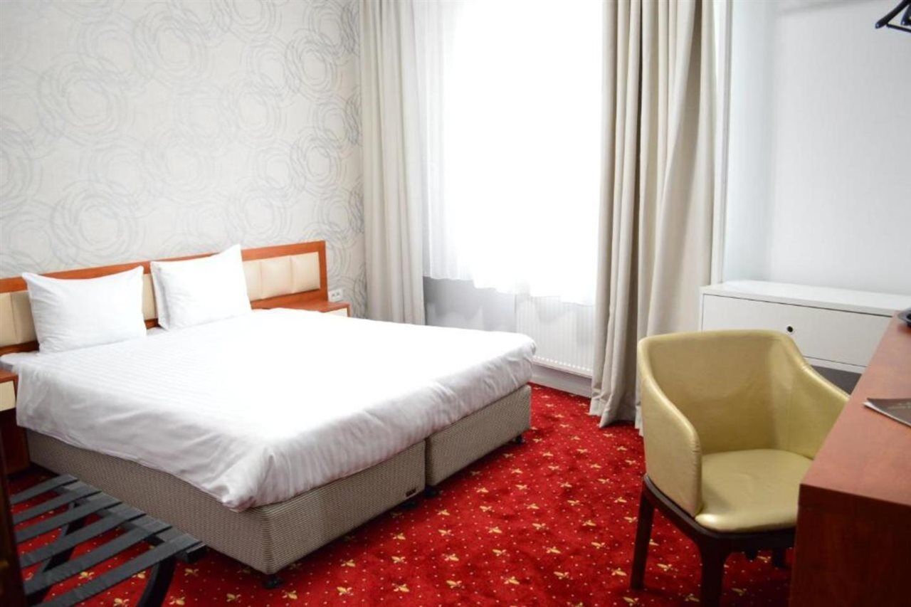 Kosher Hotel Lev Or Bucureşti Ngoại thất bức ảnh