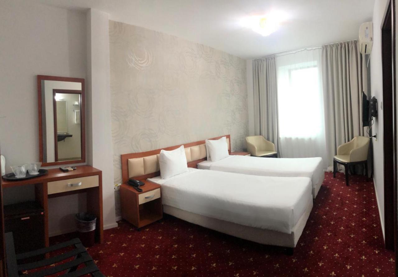 Kosher Hotel Lev Or Bucureşti Ngoại thất bức ảnh